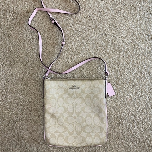 Coach Mini Rowan File Bag In Signature - Picture 1 of 4